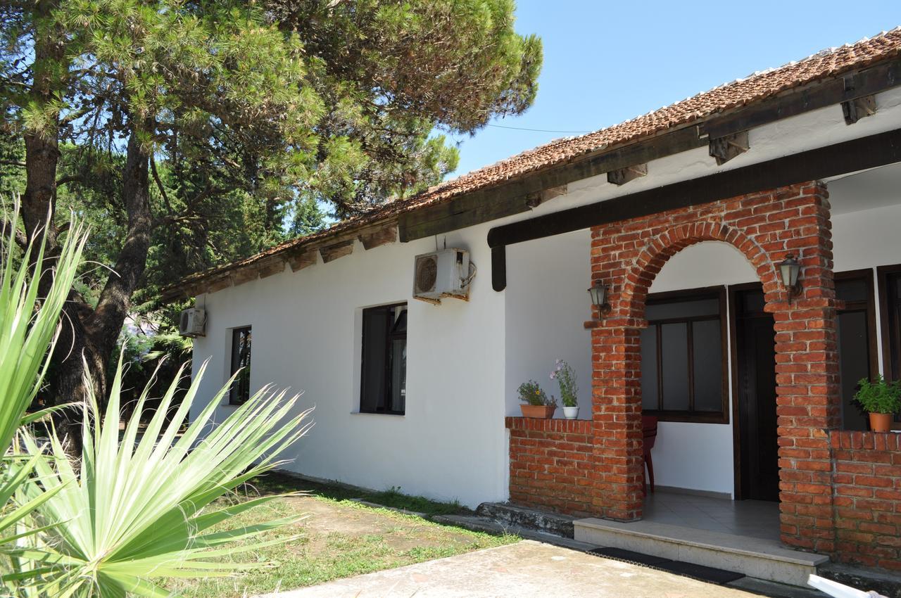 Tropikal Bungalows Durrës Exterior foto